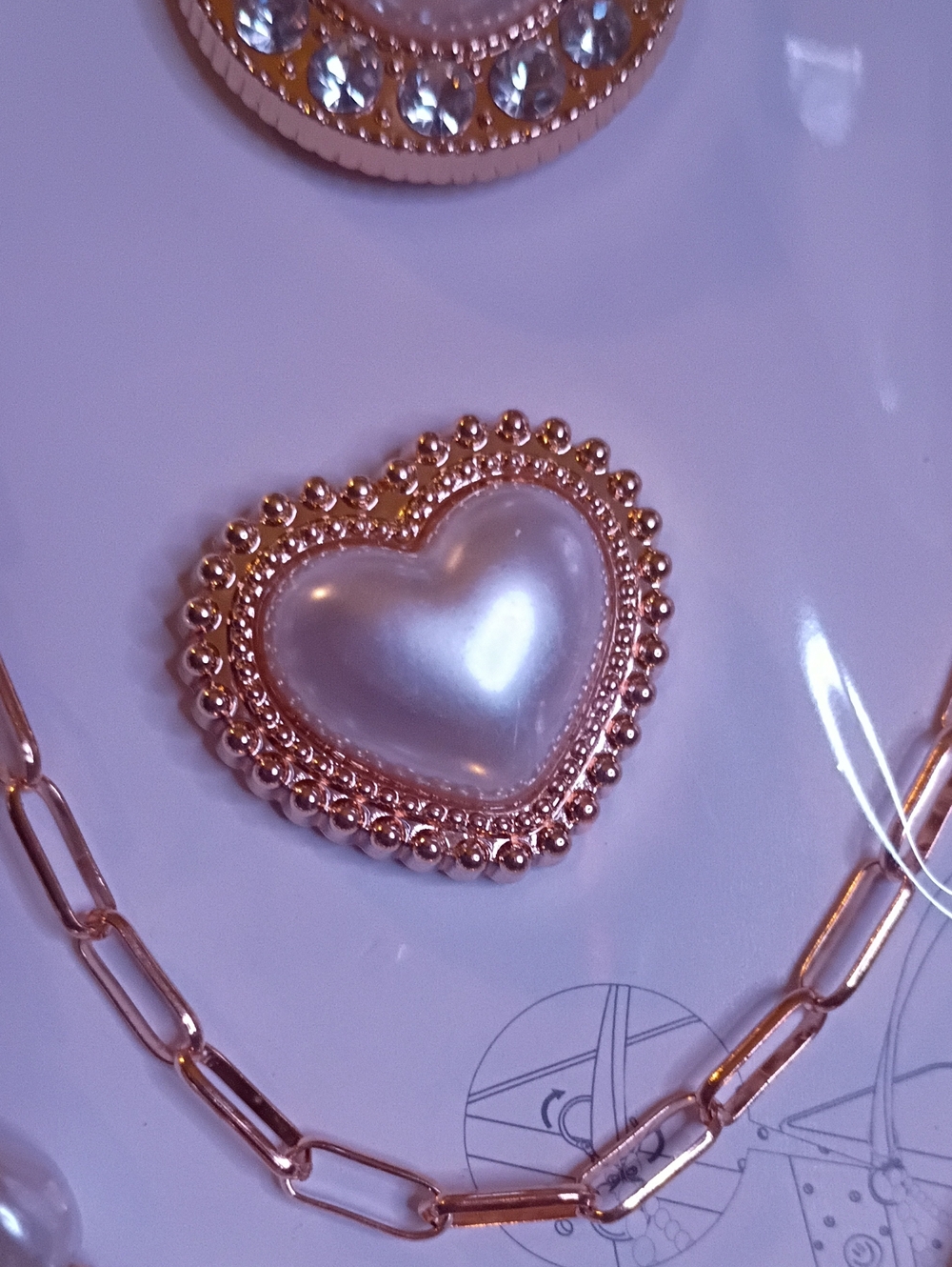 Accessory - Picture 7 of 8
